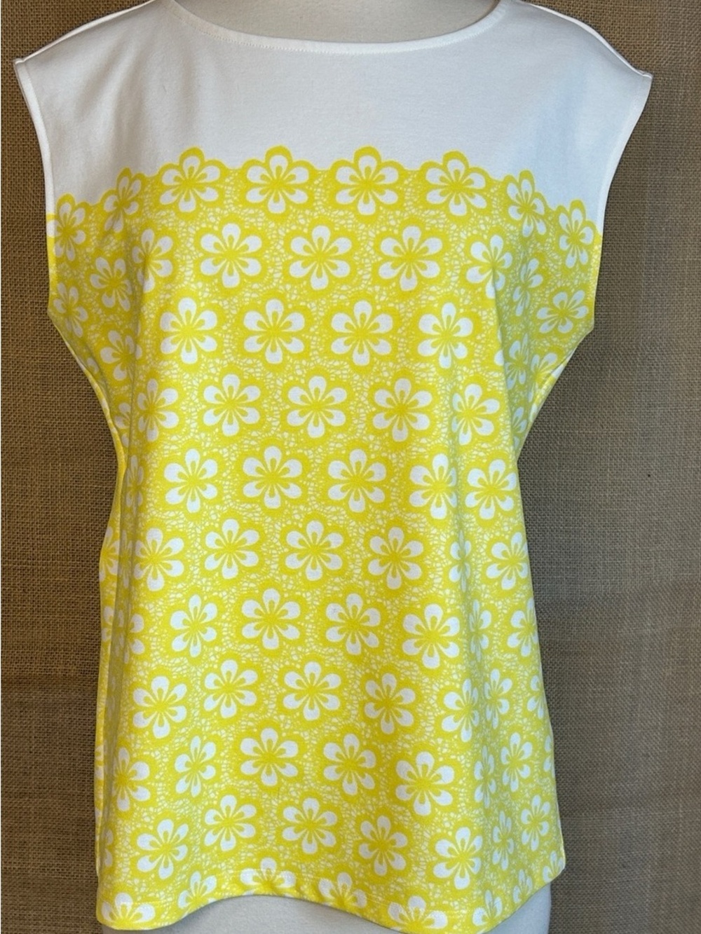 Women’s Yellow Floral Cap-Sleeve Top